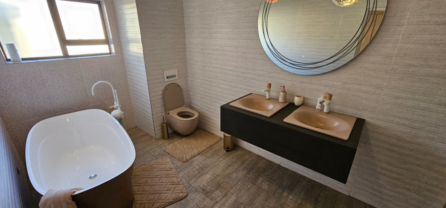 6 Bedroom Property for Sale in Eagles Crest Limpopo