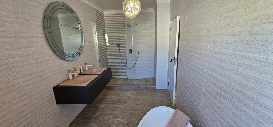 6 Bedroom Property for Sale in Eagles Crest Limpopo