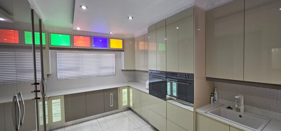 6 Bedroom Property for Sale in Eagles Crest Limpopo