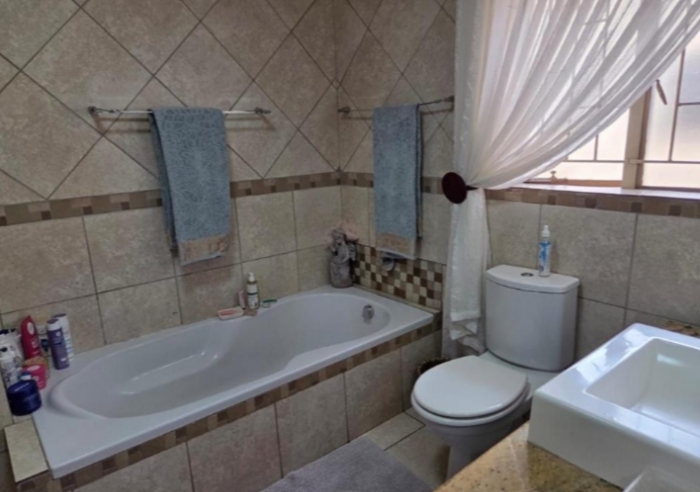 8 Bedroom Property for Sale in Dalmada A H Limpopo