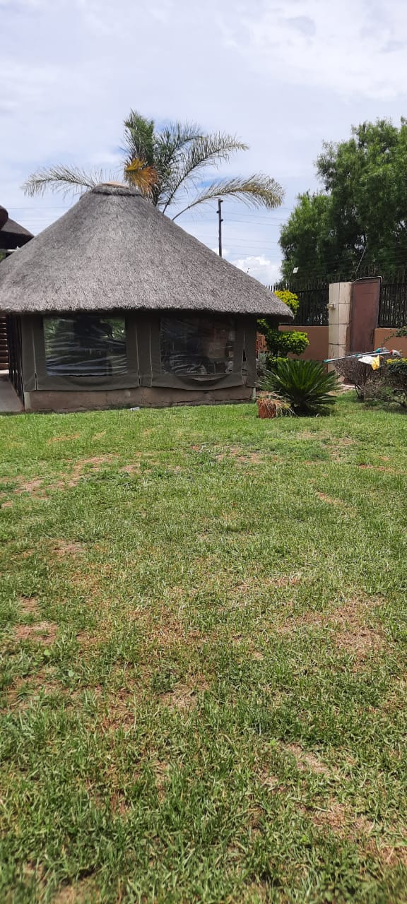 To Let 7 Bedroom Property for Rent in Dendron Limpopo