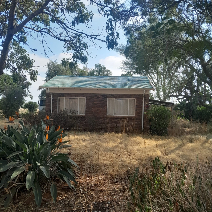3 Bedroom Property for Sale in Kalkfontein A H Limpopo