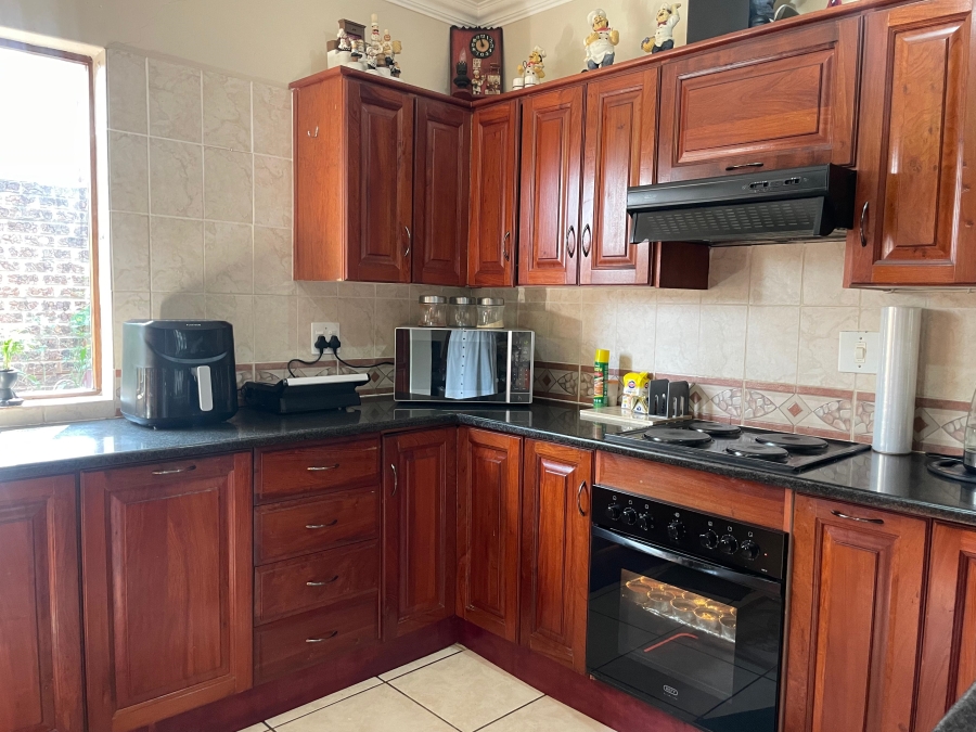 3 Bedroom Property for Sale in Tzangeni Limpopo