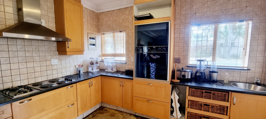 5 Bedroom Property for Sale in Eduan Park Limpopo