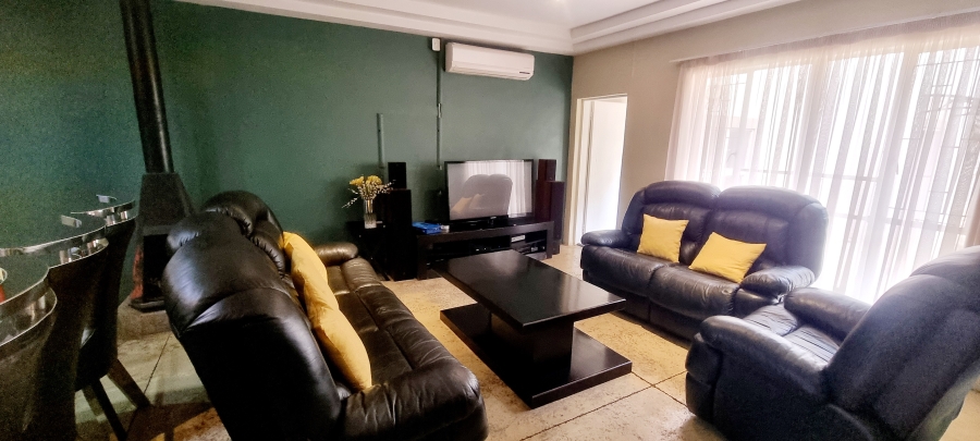 5 Bedroom Property for Sale in Eduan Park Limpopo
