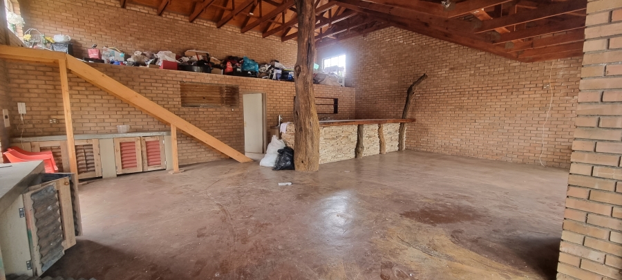 5 Bedroom Property for Sale in Eduan Park Limpopo