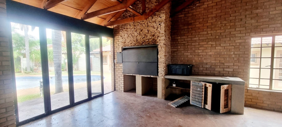 5 Bedroom Property for Sale in Eduan Park Limpopo