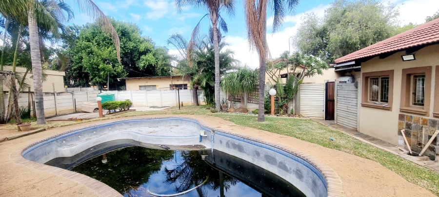 5 Bedroom Property for Sale in Eduan Park Limpopo