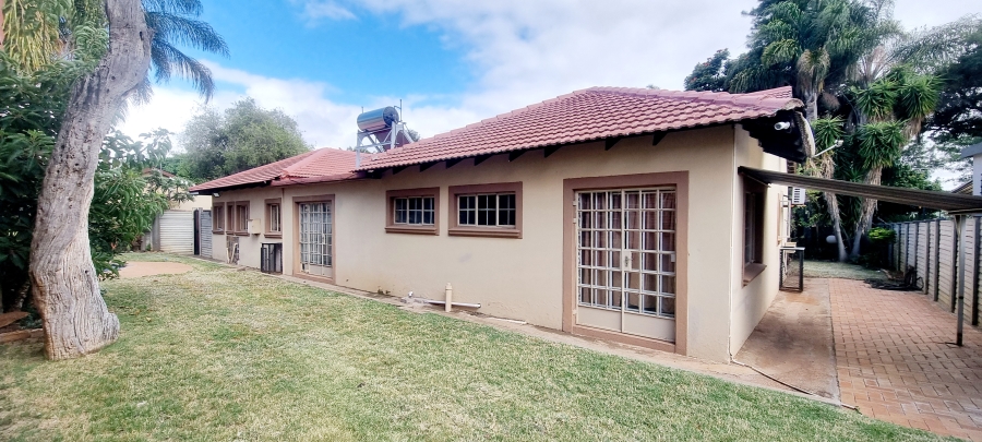 5 Bedroom Property for Sale in Eduan Park Limpopo
