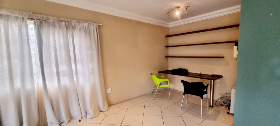 5 Bedroom Property for Sale in Eduan Park Limpopo