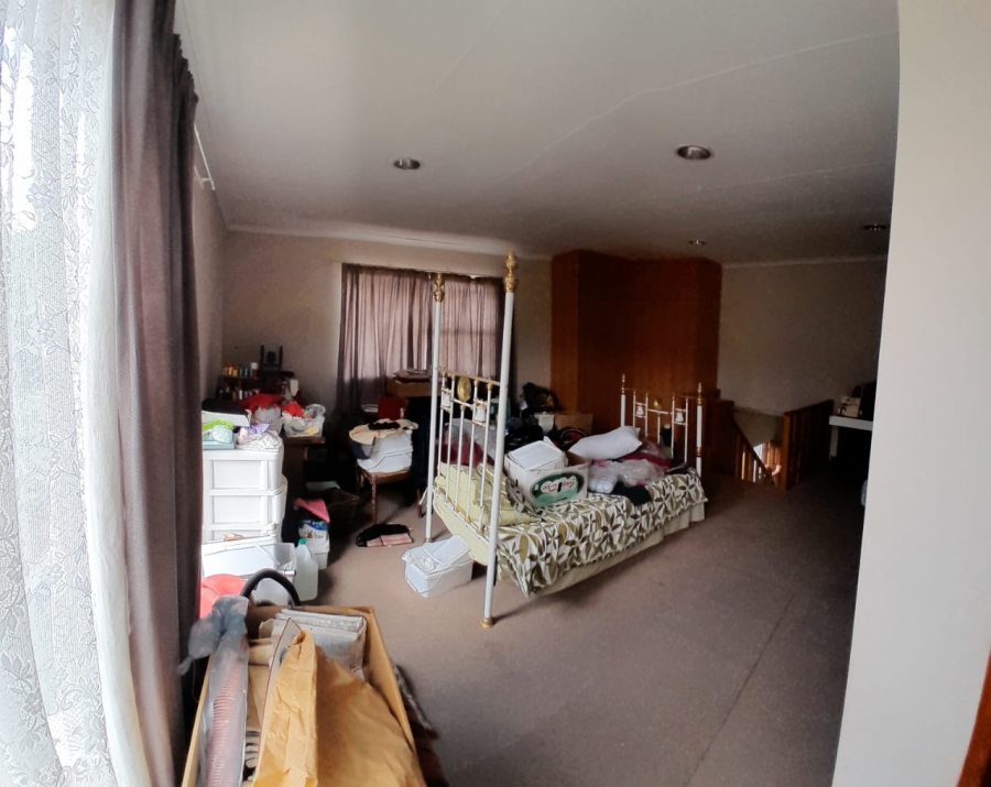 4 Bedroom Property for Sale in Fauna Park Limpopo