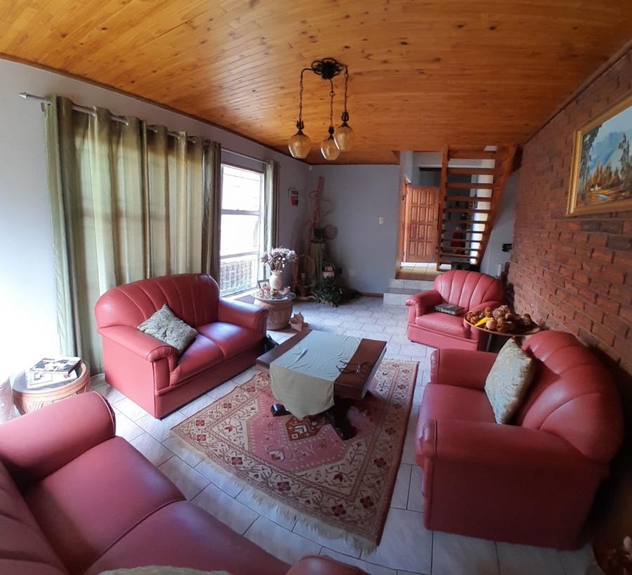 4 Bedroom Property for Sale in Fauna Park Limpopo