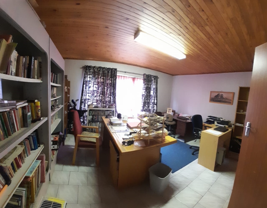 4 Bedroom Property for Sale in Fauna Park Limpopo