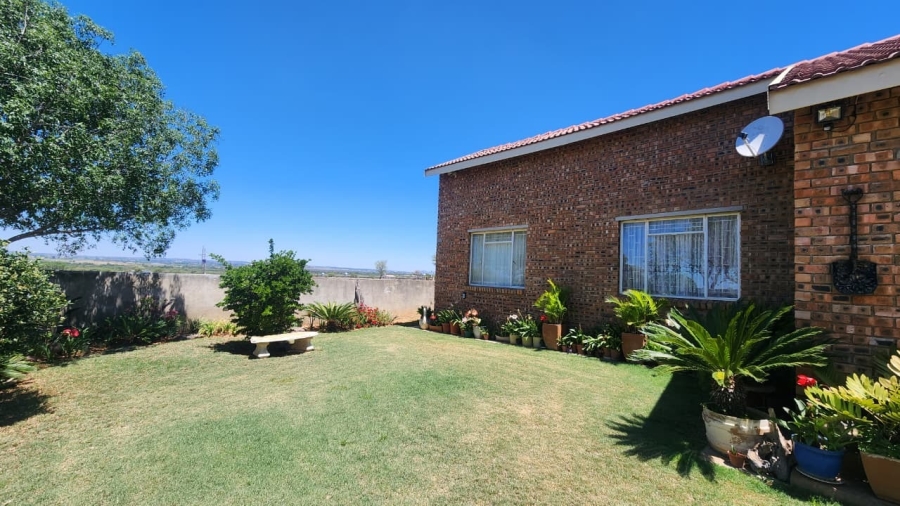 2 Bedroom Property for Sale in Doornbult Limpopo