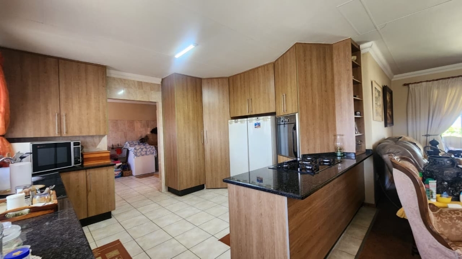 2 Bedroom Property for Sale in Doornbult Limpopo