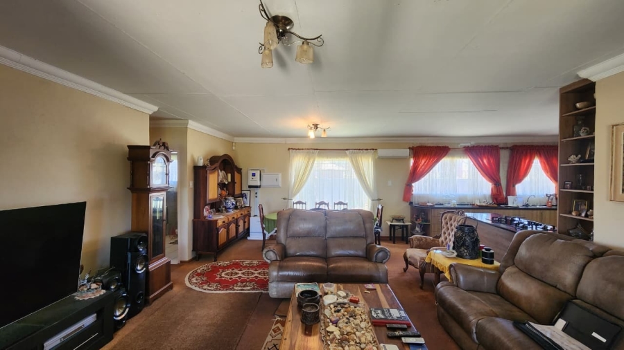 2 Bedroom Property for Sale in Doornbult Limpopo