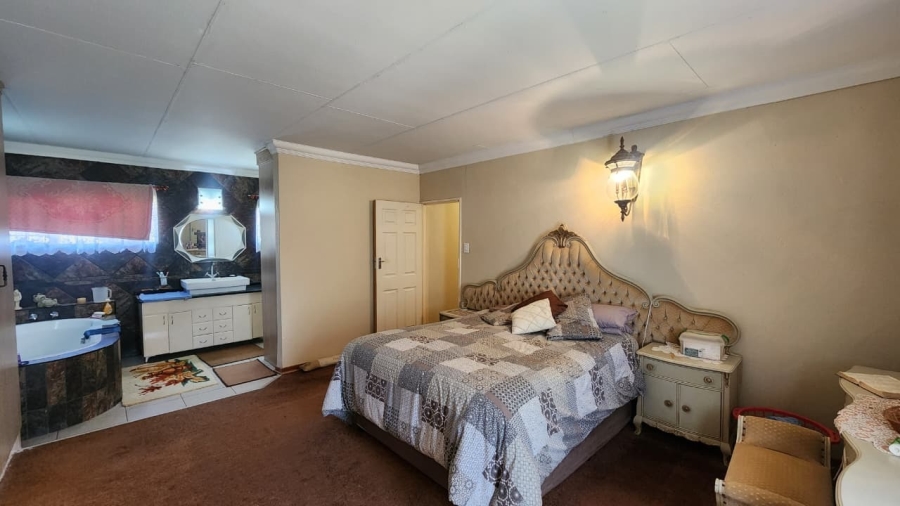 2 Bedroom Property for Sale in Doornbult Limpopo