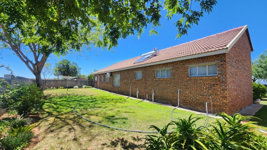 2 Bedroom Property for Sale in Doornbult Limpopo