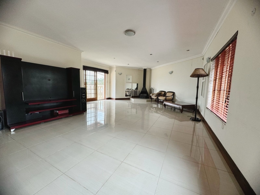 5 Bedroom Property for Sale in Fauna Park Limpopo