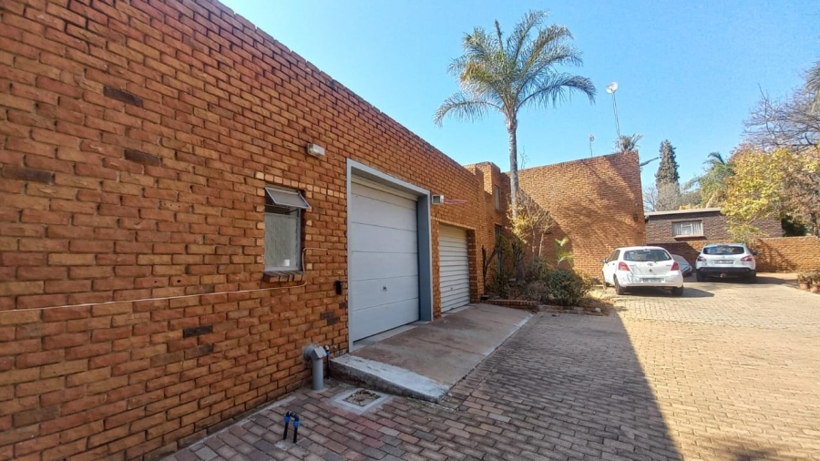 4 Bedroom Property for Sale in Fauna Park Limpopo