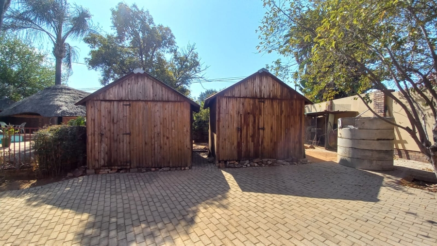 4 Bedroom Property for Sale in Fauna Park Limpopo
