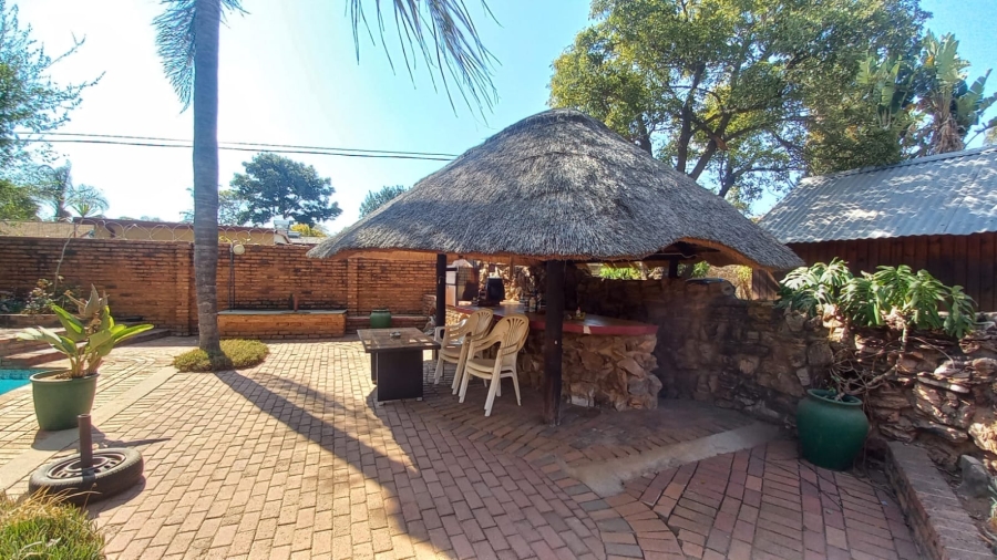 4 Bedroom Property for Sale in Fauna Park Limpopo