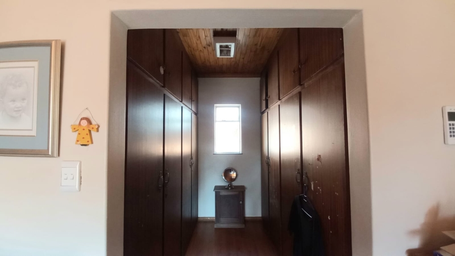 4 Bedroom Property for Sale in Fauna Park Limpopo