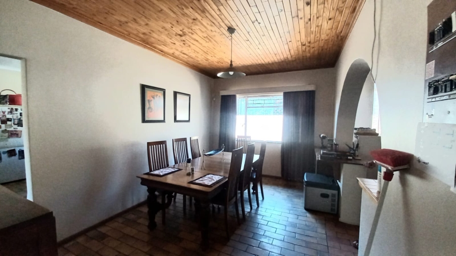 4 Bedroom Property for Sale in Fauna Park Limpopo