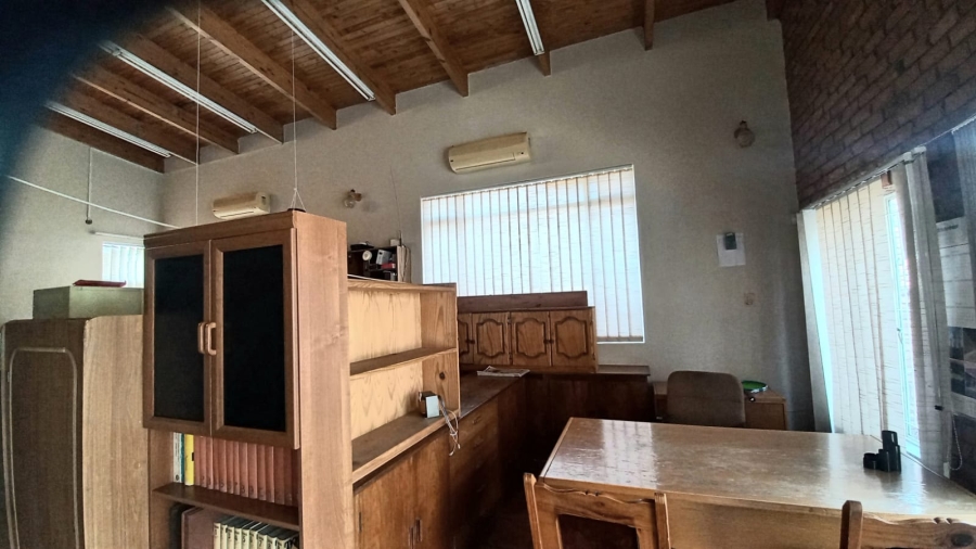 4 Bedroom Property for Sale in Fauna Park Limpopo