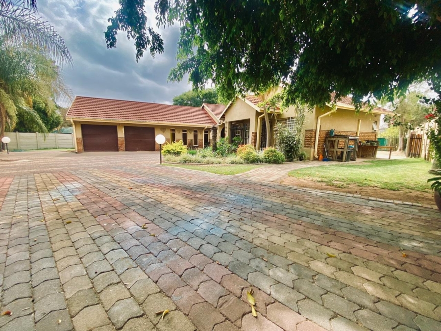 5 Bedroom Property for Sale in Welgelegen Limpopo