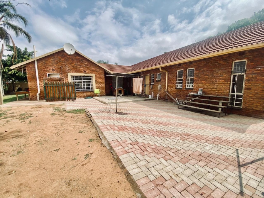 5 Bedroom Property for Sale in Welgelegen Limpopo