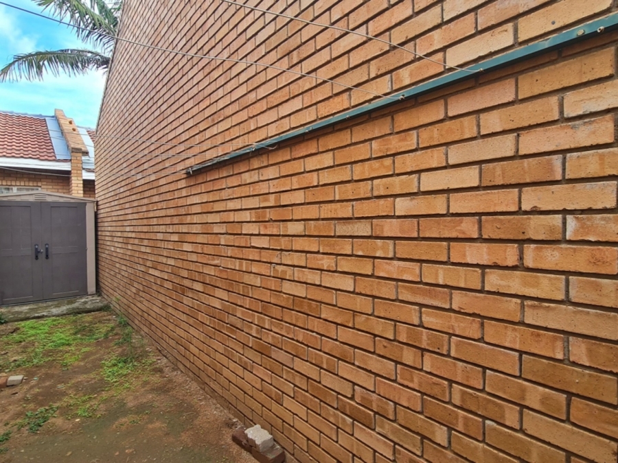To Let 3 Bedroom Property for Rent in Annadale Limpopo