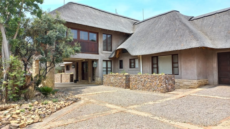 9 Bedroom Property for Sale in Zebula Golf Estate Limpopo