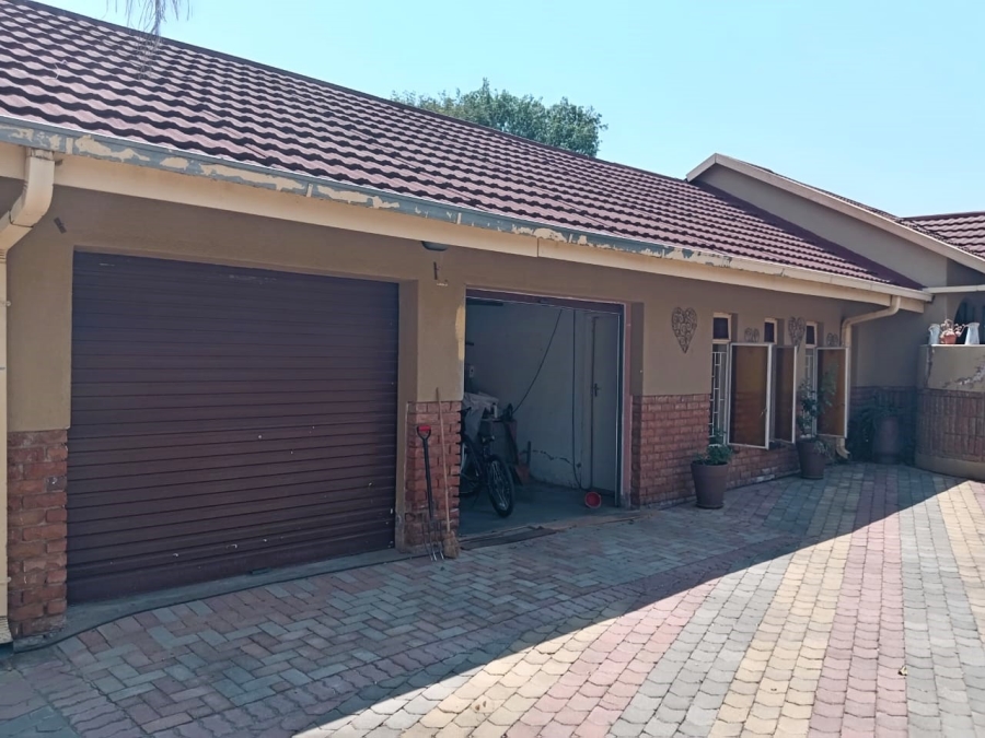 5 Bedroom Property for Sale in Welgelegen Limpopo