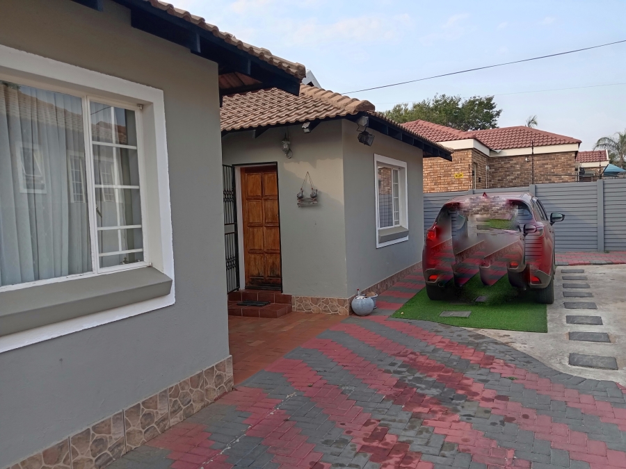 3 Bedroom Property for Sale in Bendor Limpopo