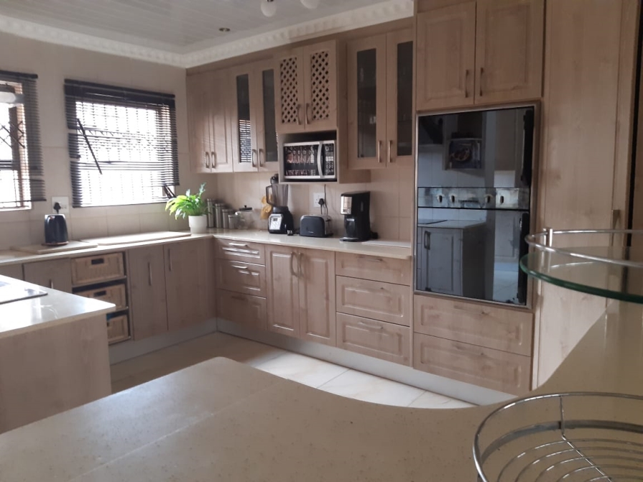 5 Bedroom Property for Sale in Serala View Limpopo