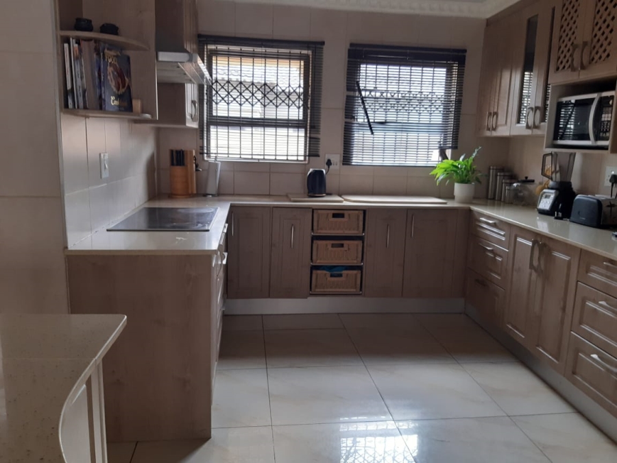 5 Bedroom Property for Sale in Serala View Limpopo