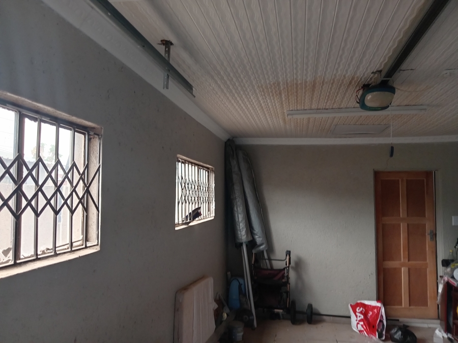 3 Bedroom Property for Sale in Seshego 9L Limpopo
