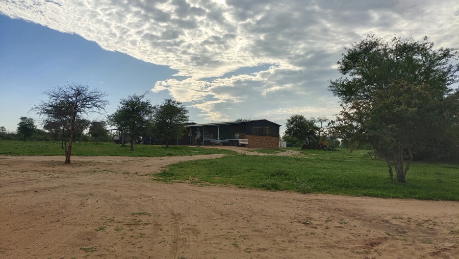 6 Bedroom Property for Sale in Tolwe Limpopo