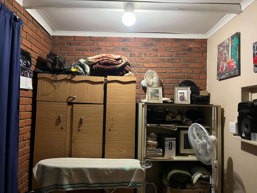 2 Bedroom Property for Sale in Phola Park Limpopo