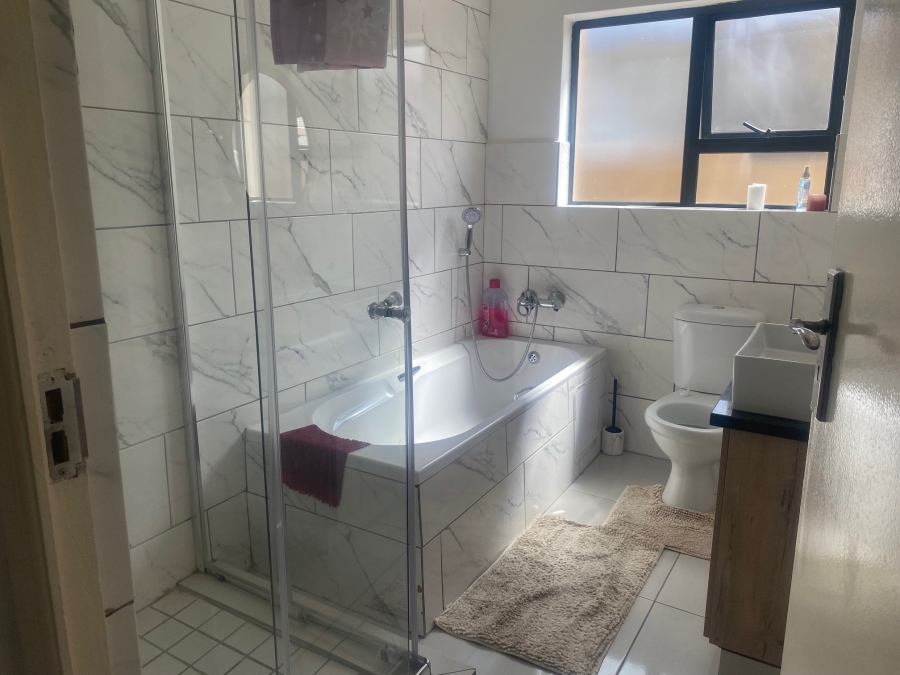 3 Bedroom Property for Sale in Bendor Limpopo