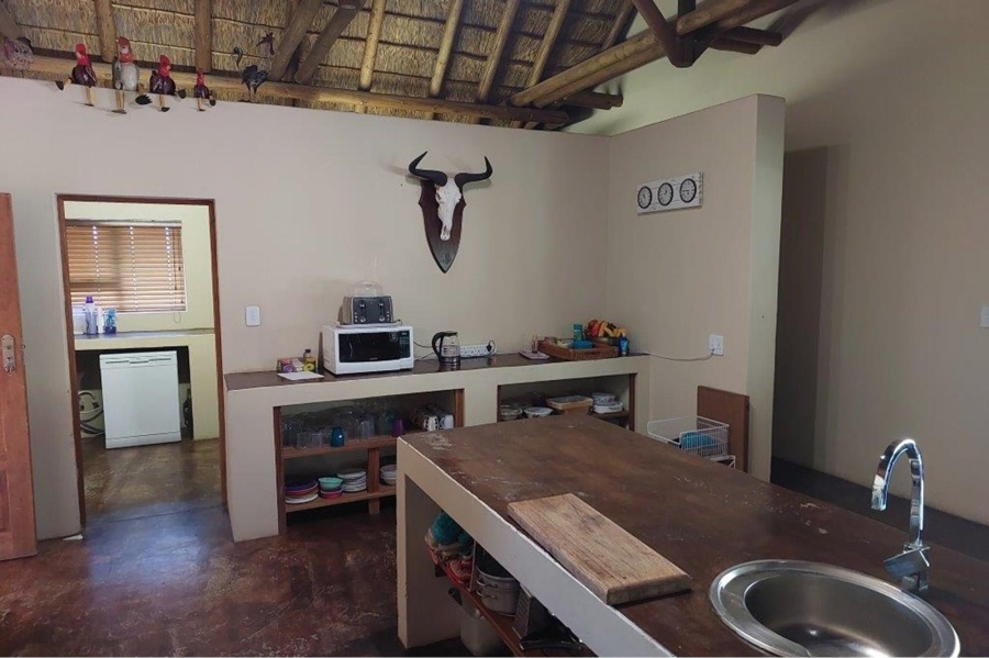5 Bedroom Property for Sale in Shona Langa Limpopo