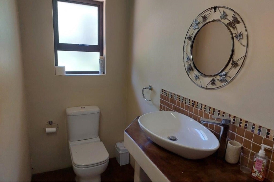 5 Bedroom Property for Sale in Shona Langa Limpopo