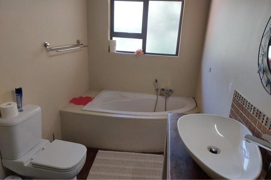 5 Bedroom Property for Sale in Shona Langa Limpopo