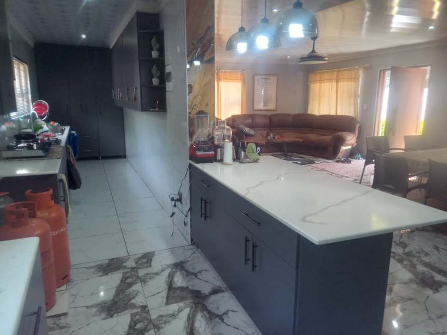 3 Bedroom Property for Sale in Northam Limpopo