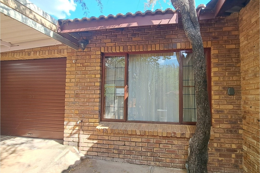3 Bedroom Property for Sale in Leeupoort Limpopo