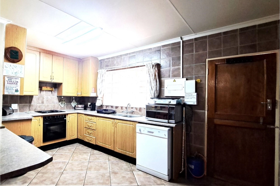 3 Bedroom Property for Sale in Leeupoort Limpopo