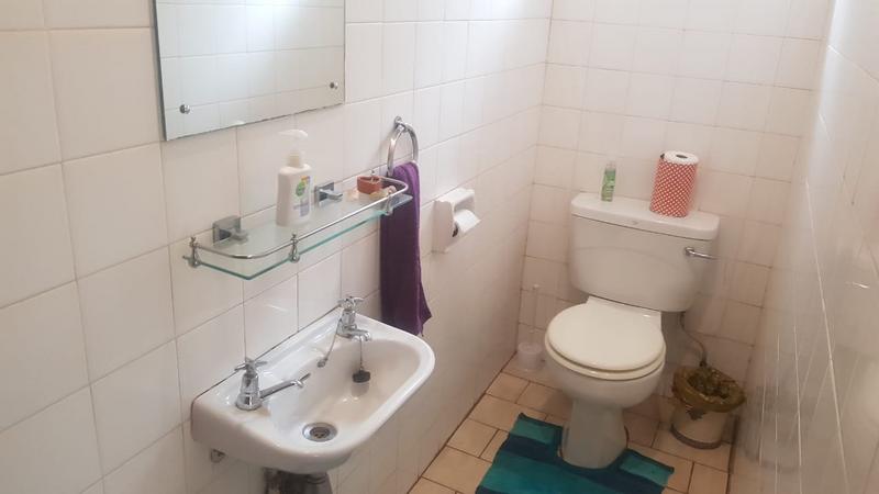6 Bedroom Property for Sale in Sentra Park Limpopo