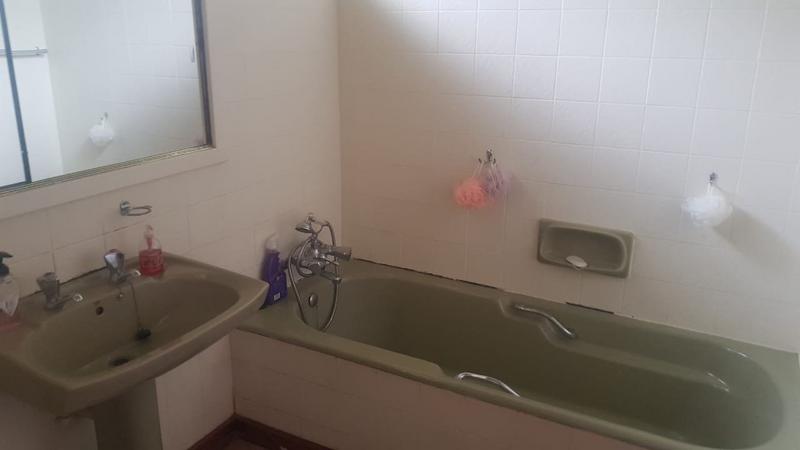 6 Bedroom Property for Sale in Sentra Park Limpopo