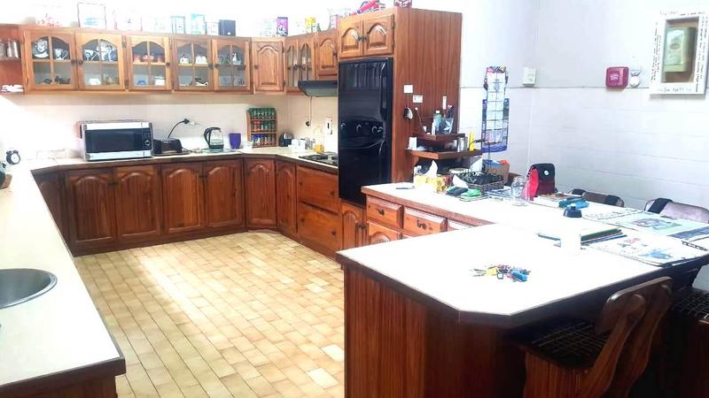 6 Bedroom Property for Sale in Sentra Park Limpopo